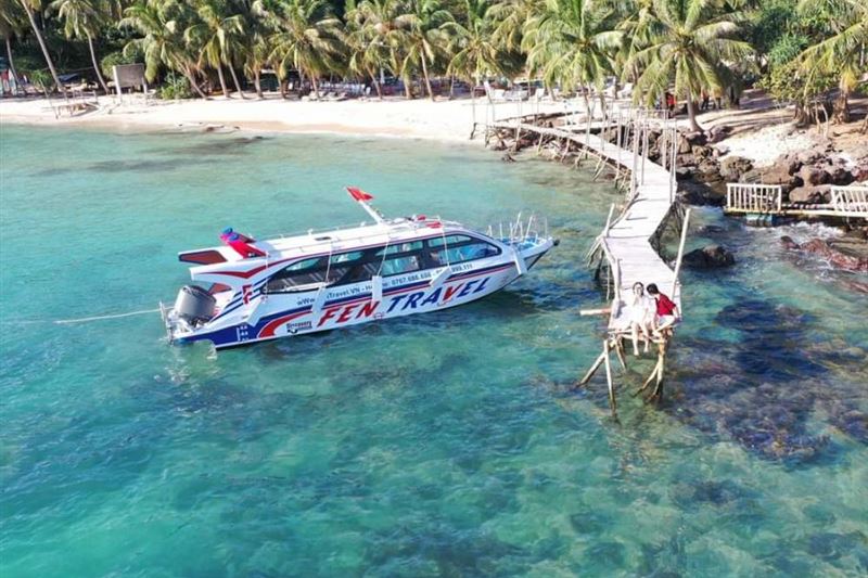 Phu Quoc Canoe Excursion, Discover Three Stunning Islands